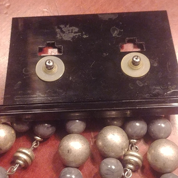 Three Ladies by Roxsanne Long Dangle Tripple Lion Earnings - Picture 3 of 3